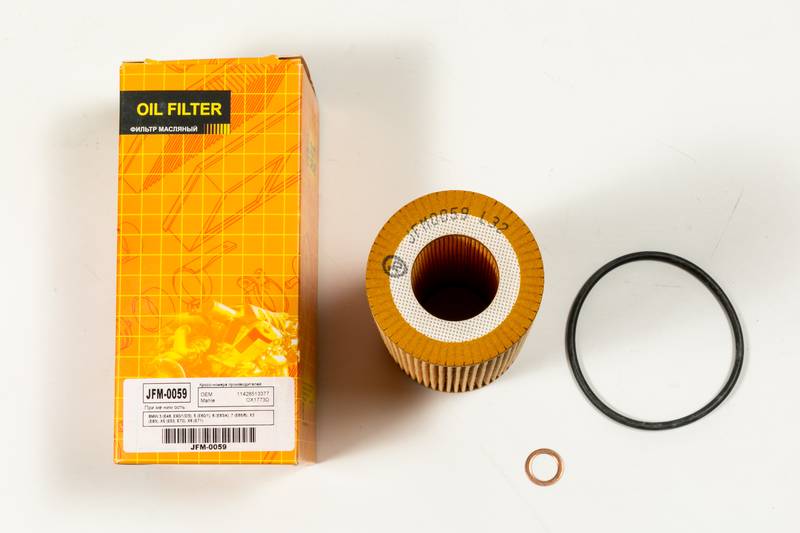 Купить запчасть JD - JFM0059 Фильтр масляный (картридж) BMW 3 (E46, E90/91/92/93), 5 (E60/61), 6 (E63/64), 7 (E65/66), X3 (E83), X5 (E53, E70), X6 (E71);