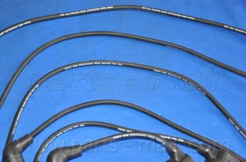 Купить запчасть PARTS MALL - PEA-E67 Провод высоковольтный (к-т состоит из 1 коробки - 6 проводов) HYUNDAI TRAJET XG(-OCT 2006) PEA-E67