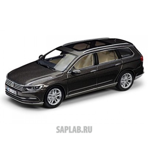 Купить запчасть VOLKSWAGEN - 3G9099300AB8R Модель автомобиля Volkswagen Passat Estate, Scale 1:43, Black Oak Brown Metallic, артикул 3G9099300AB8R